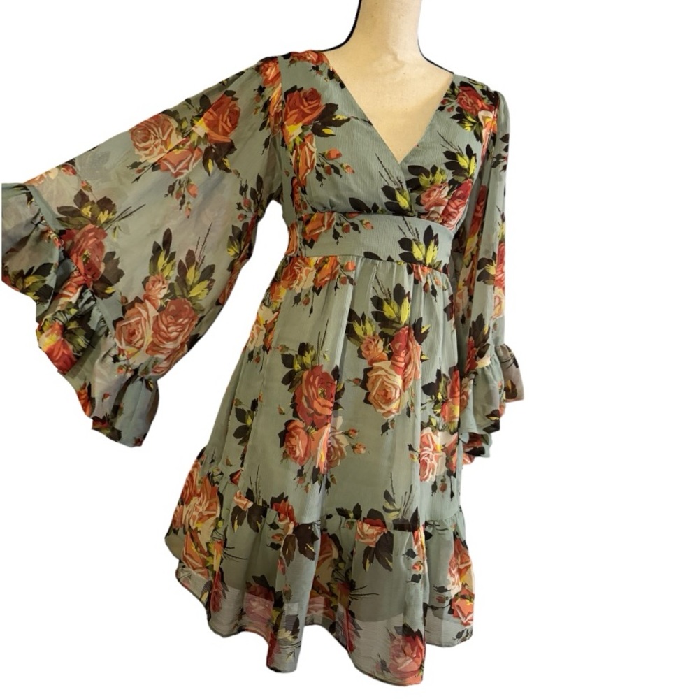 Betsey Johnson Floral Sage Bambi Dress Size Small